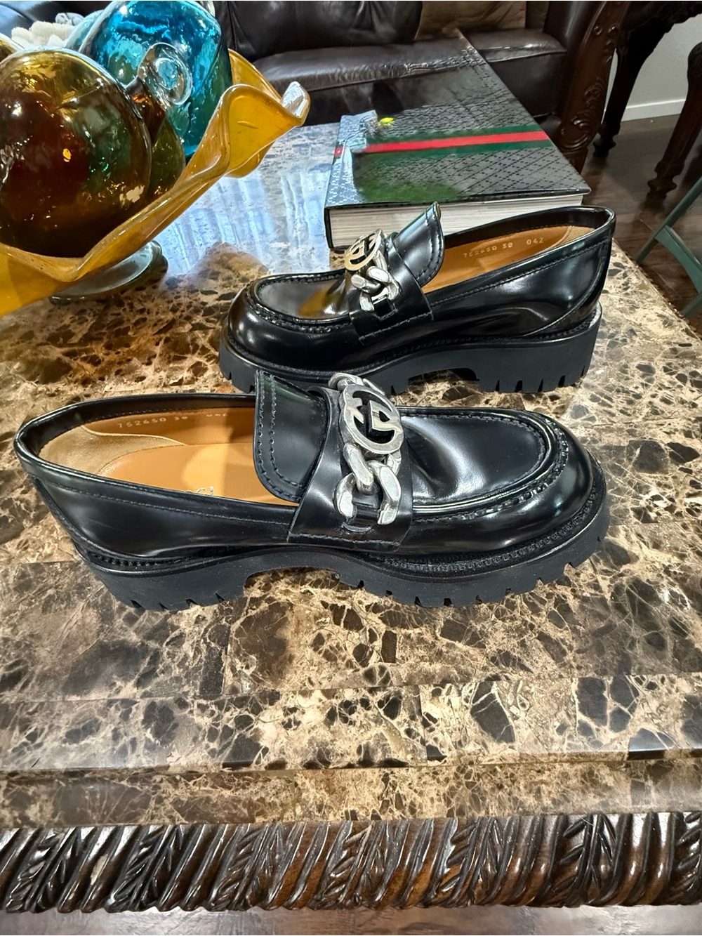 Gucci Women’s Black Leather Loafers, Silver Double G Chain, Near-NEW Condition - Picture 4 of 11